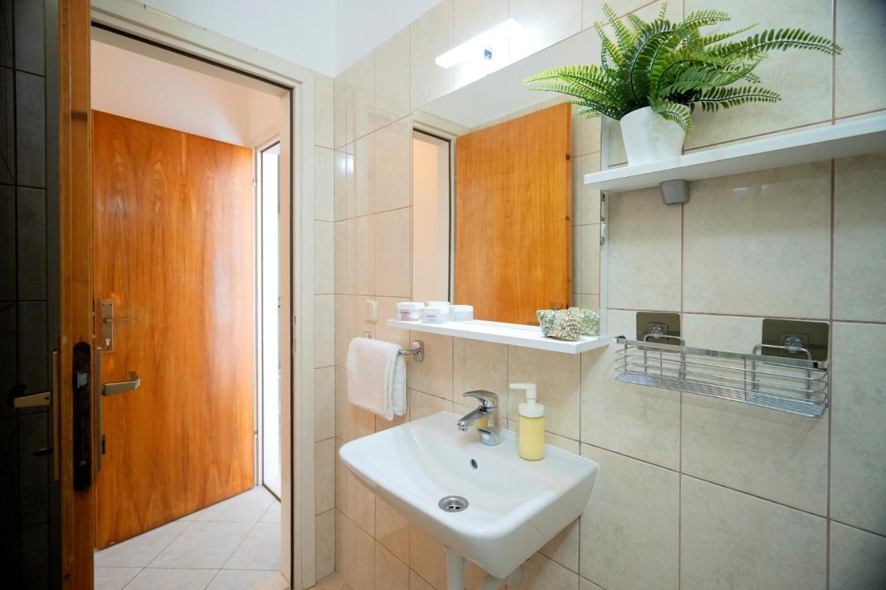 Novak Guesthouse - Zf Hvar Hvar Town Esterno foto