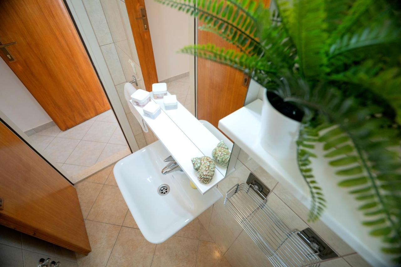 Novak Guesthouse - Zf Hvar Hvar Town Esterno foto