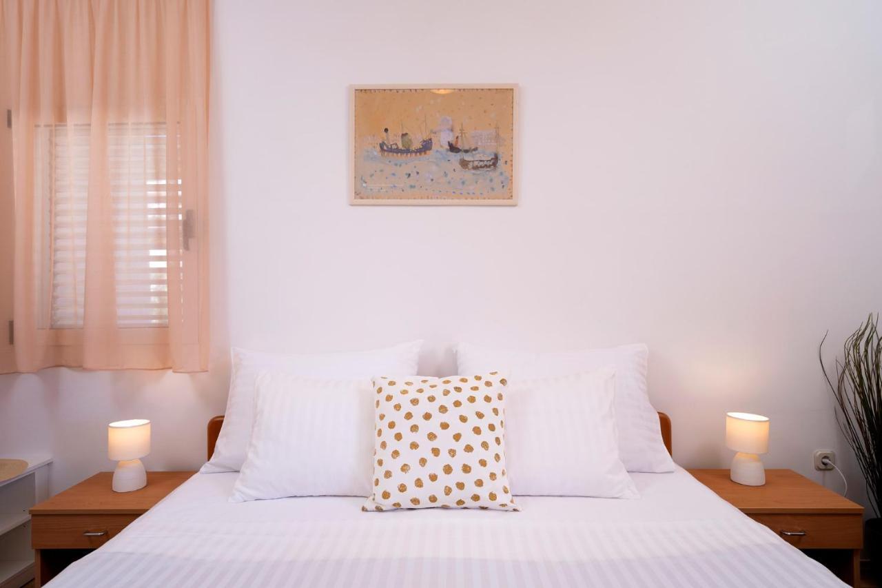 Novak Guesthouse - Zf Hvar Hvar Town Esterno foto